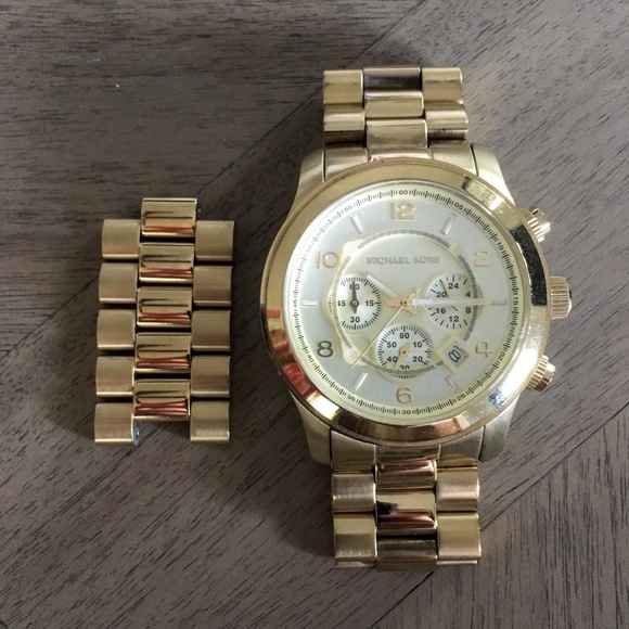 Michael Kors MK5605 Bradshaw Chronograph Watch